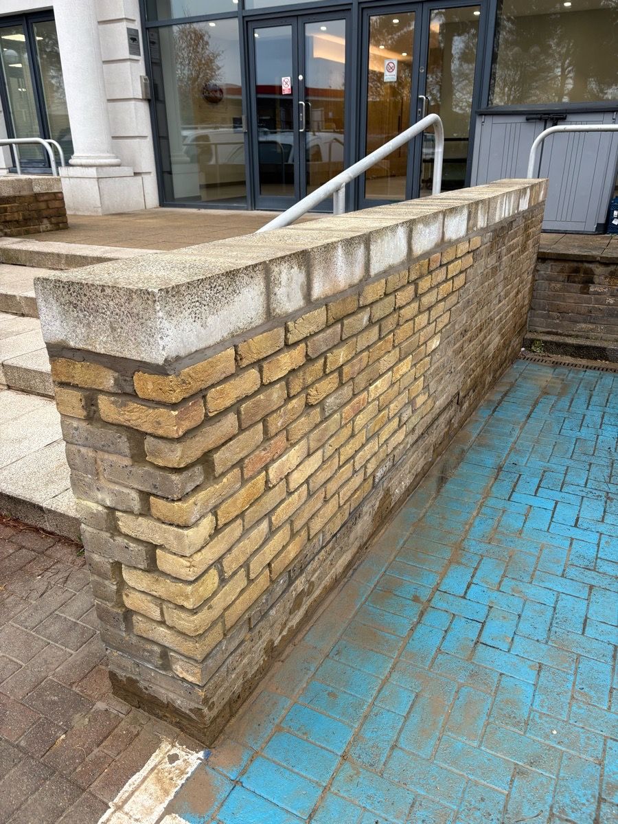 SPA is a commercial property maintenance company covering London, Greater London, the South East of England (including Cambridge, Watford, Reading, Guilford and Maidstone), South Yorkshire (Sheffield) and the Midlands (including Northampton, Milton Keynes, Luton, Oxford, Birmingham, Leicester, Derby, Nottingham, Peterborough, Coventry)